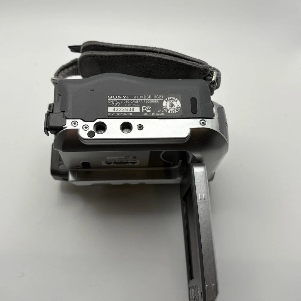 Sony Handycam DCR-HC21 Mini DV Camcorder - PARTS ONLY - PLEASE READ - Remote